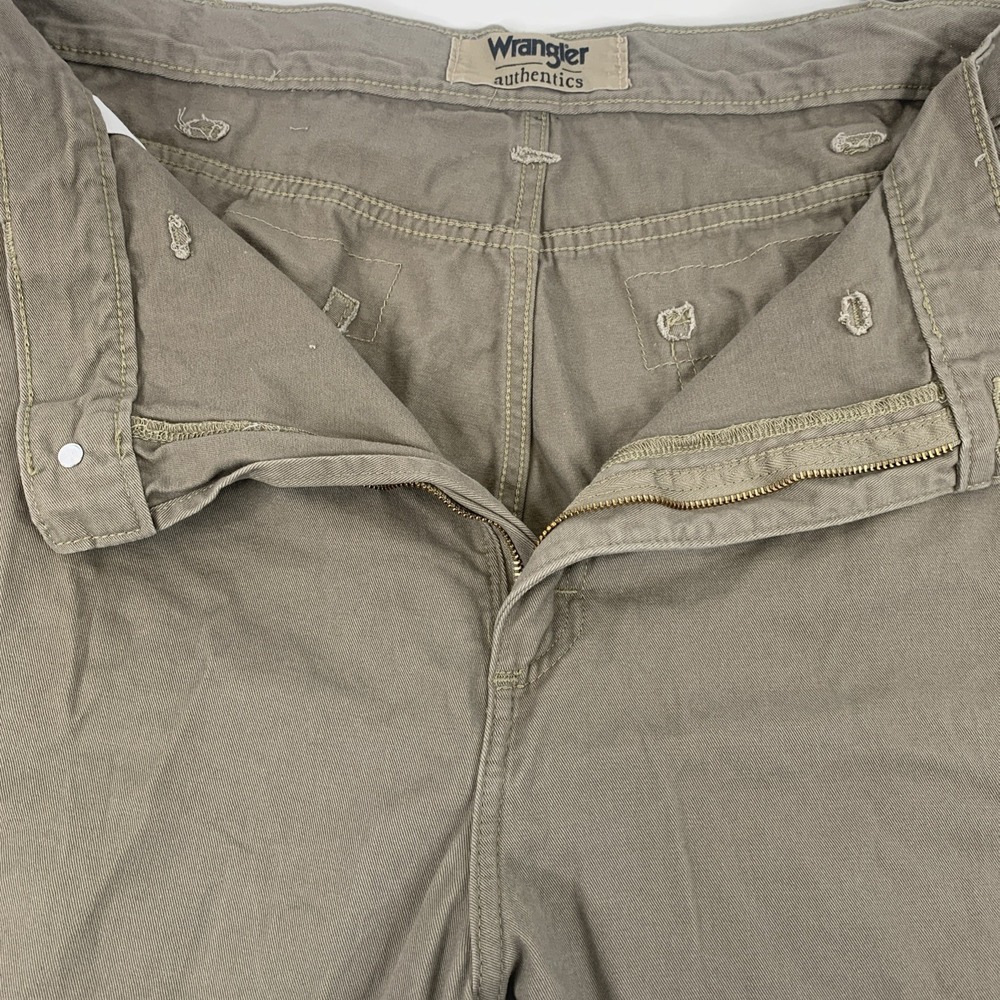Wrangler Authentic Issue Cargo Pants, 100% Cotton (Men's 44x32) - Picture 5 of 9
